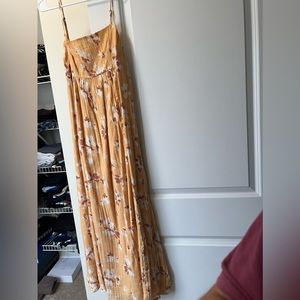 Abercrombie yellow/orange textured flower dress  LP